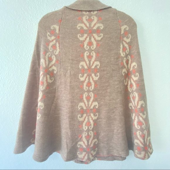 Anthropologie madchen flowering pompona wool cape - Picture 4 of 8